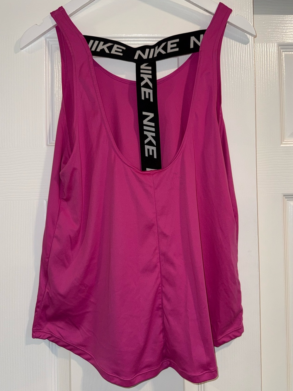 Nike Dri-Fit Women’s Pink Athletic Tank Top - Picture 4 of 4